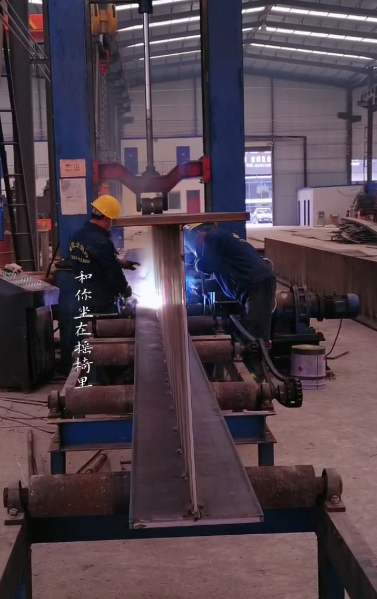 甘肃西峰钢结构厂H型钢组立机